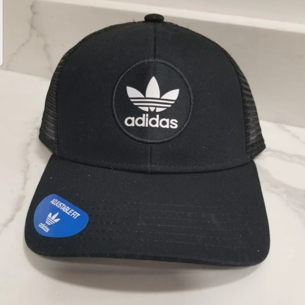 NWT Adidas Originals Circle Mesh Snapback Cap Hat
